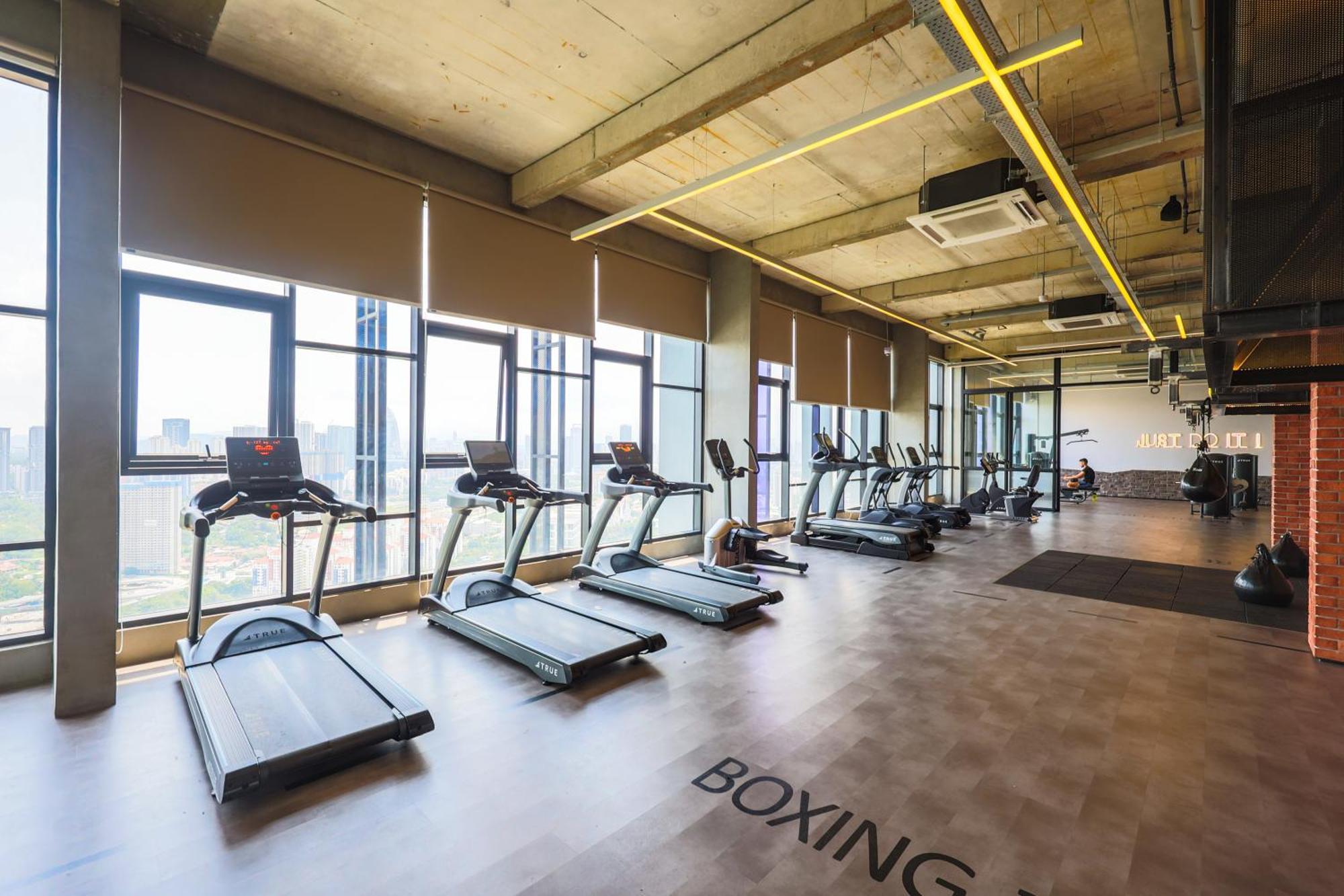 Millerz Square By Mykey Apartman Kuala Lumpur Kültér fotó The gym at the University of Law, Birmingham