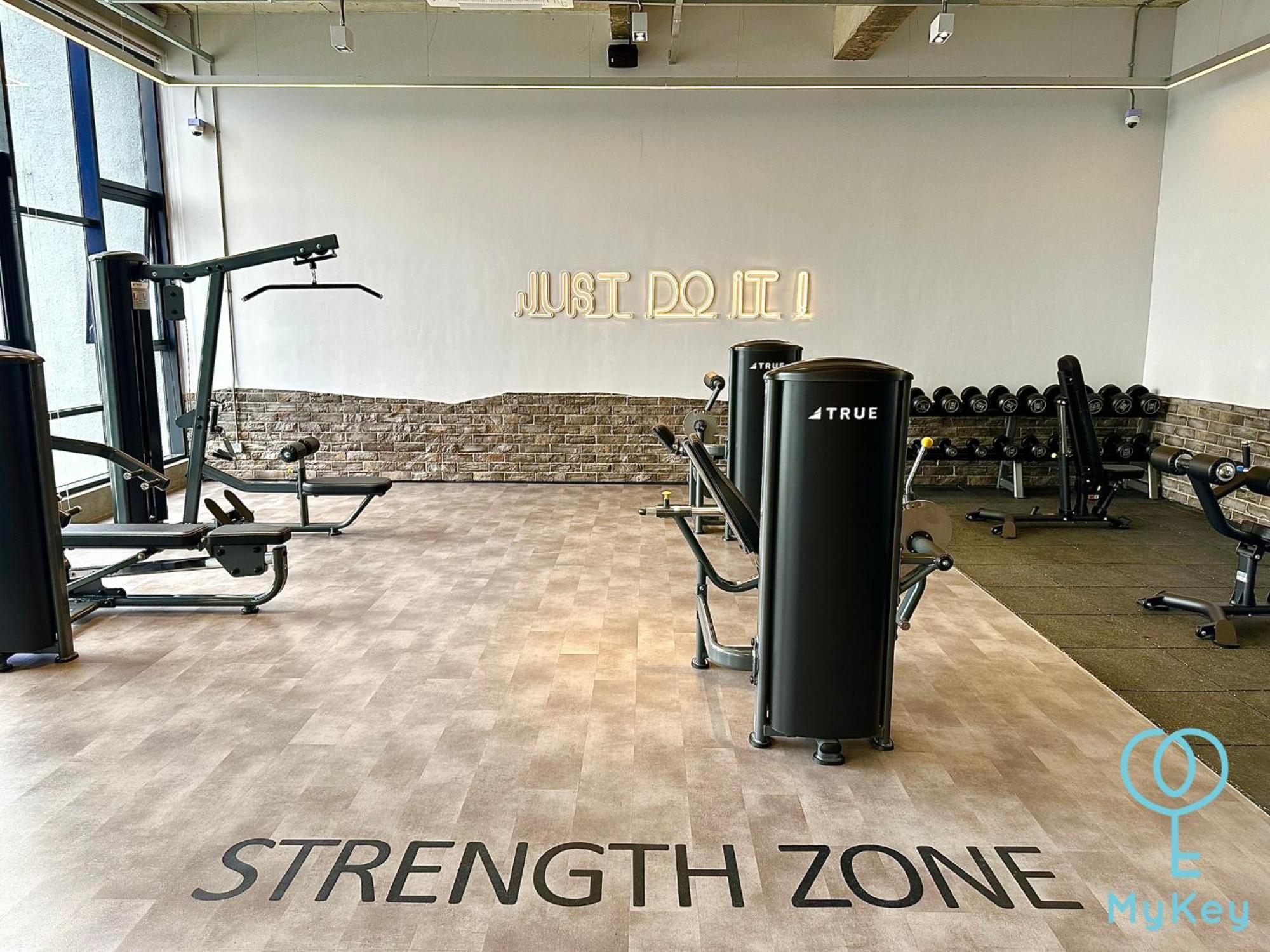 Millerz Square By Mykey Apartman Kuala Lumpur Kültér fotó Strength Zone