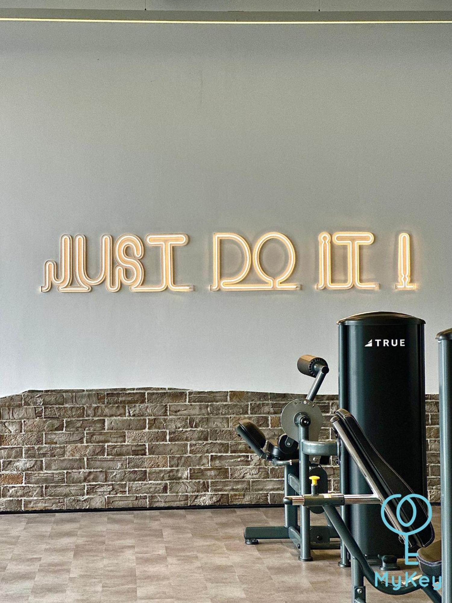 Millerz Square By Mykey Apartman Kuala Lumpur Kültér fotó Just Do It!